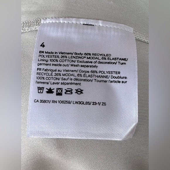 Lululemon Ribbed Softstreme Cropped Jacket Bone Zip Front - Picture 10 of 10